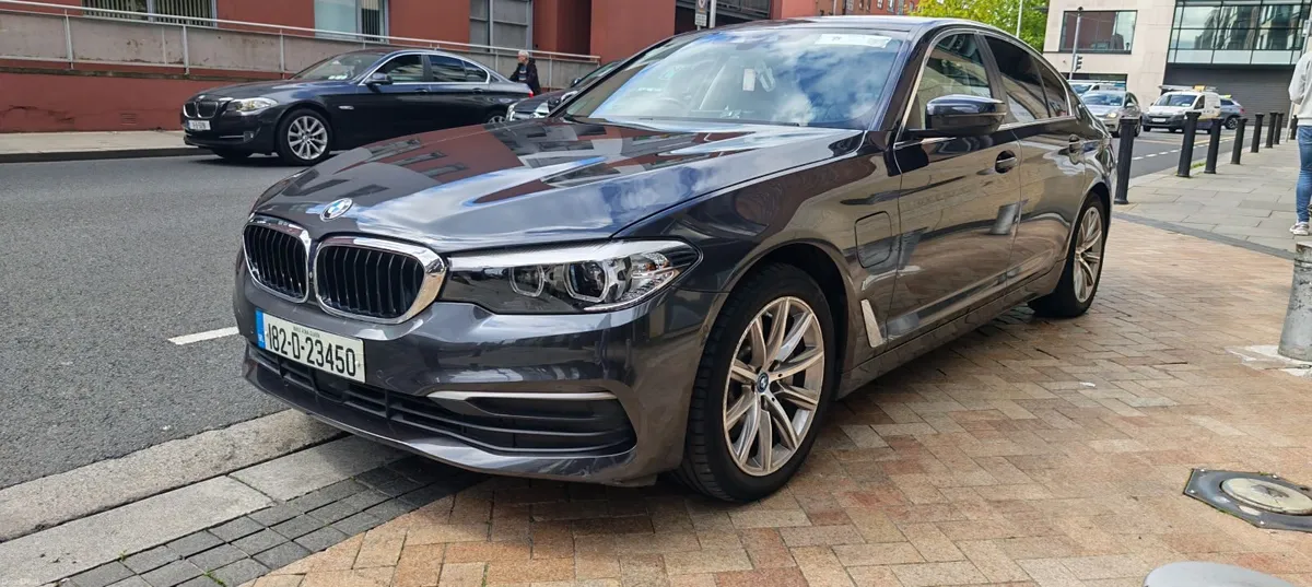 BMW 5-Series 2018 - Image 1