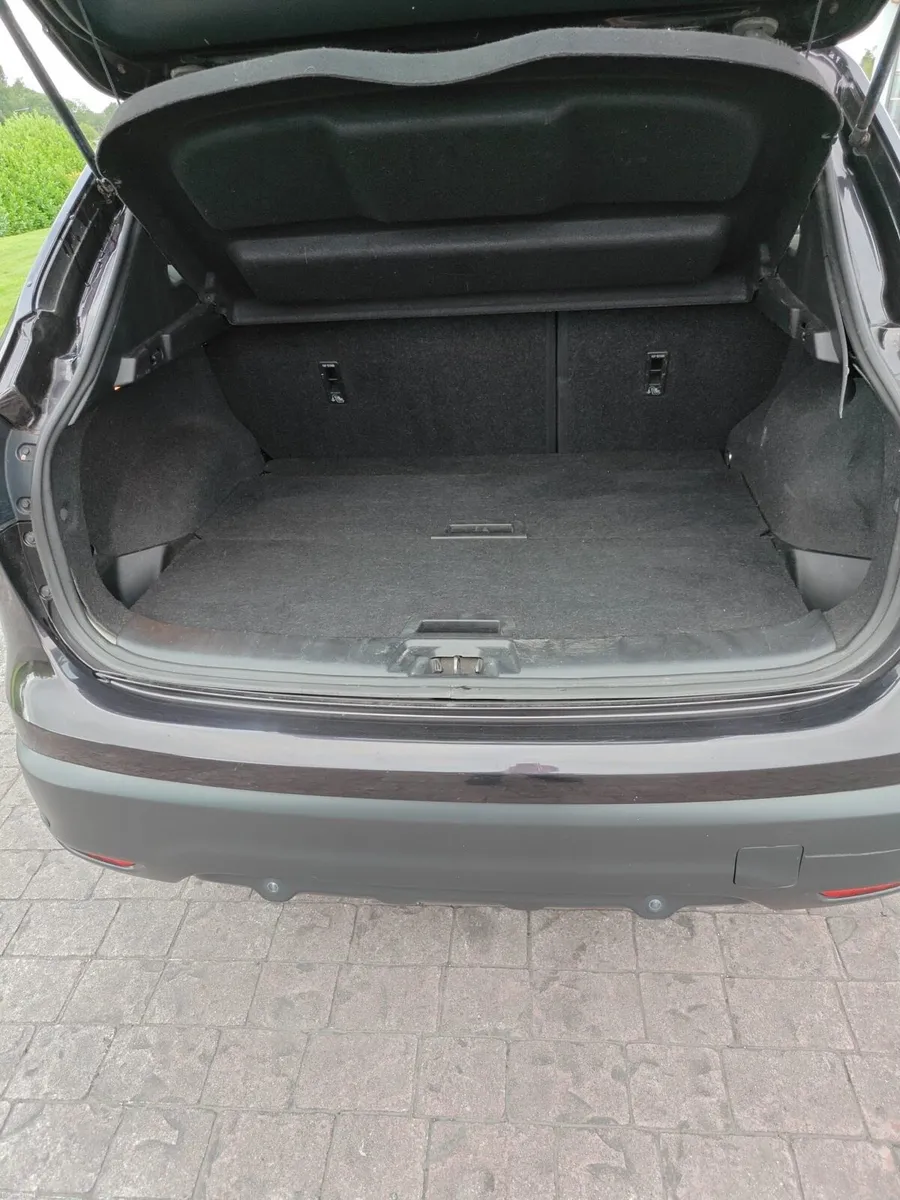142 Nissan Qashqai - Image 4