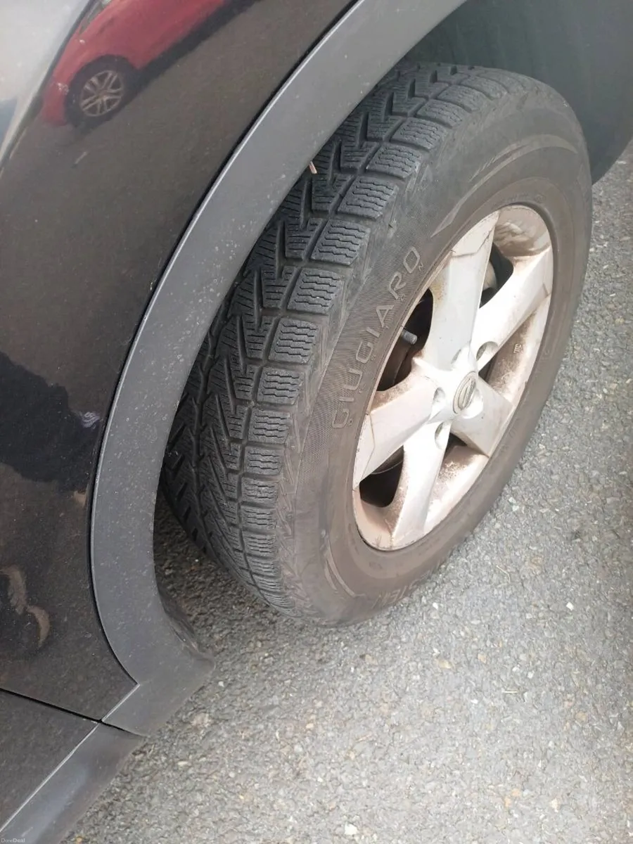 Car - Image 2