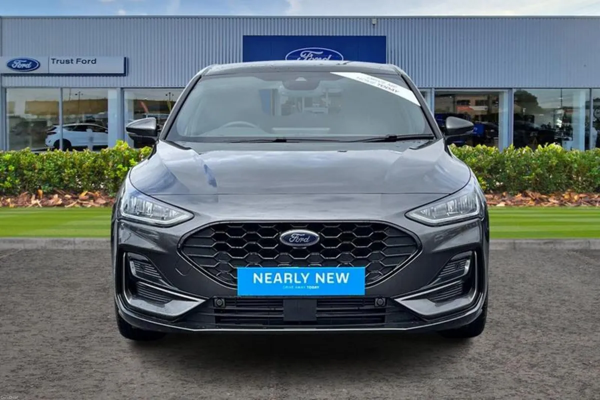 Ford Focus 1.0 EcoBoost Hybrid mHEV ST-Line 5dr - - Image 6