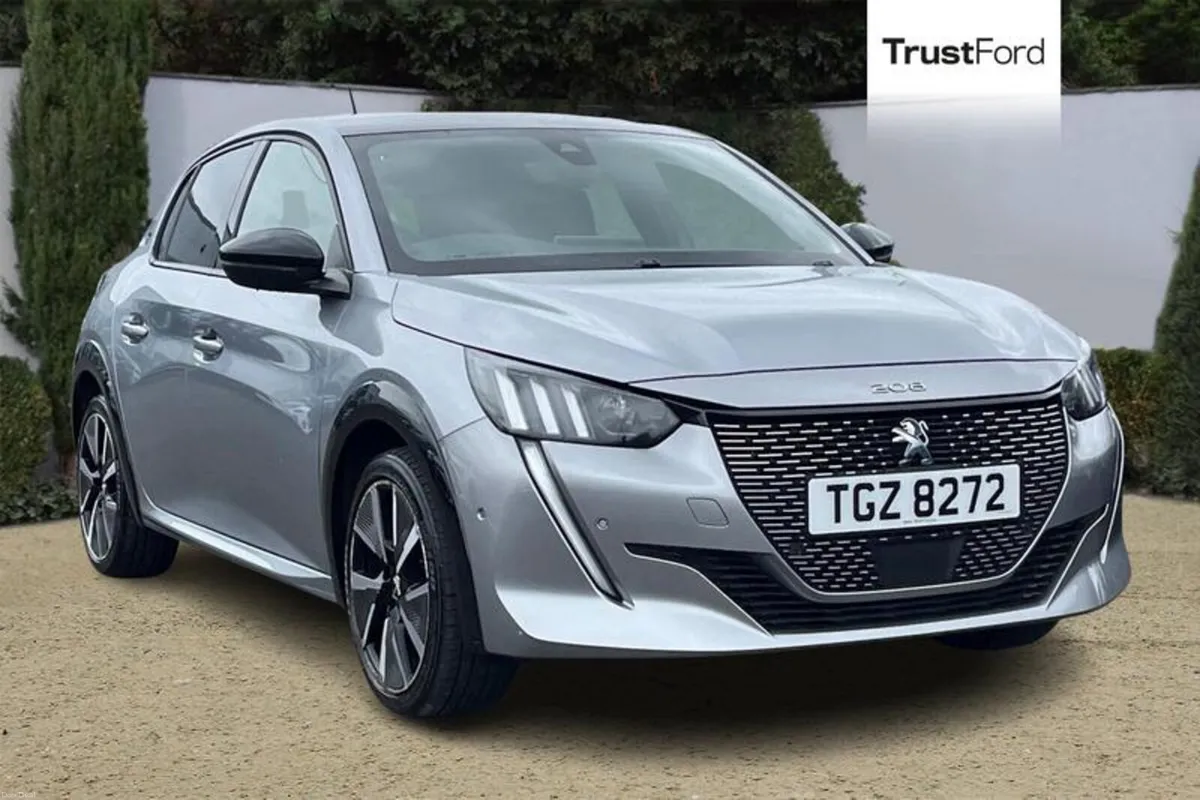 Peugeot 208 GT - Image 1