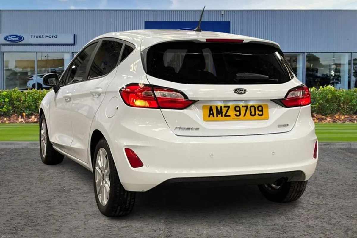 Ford Fiesta Titanium - Image 2