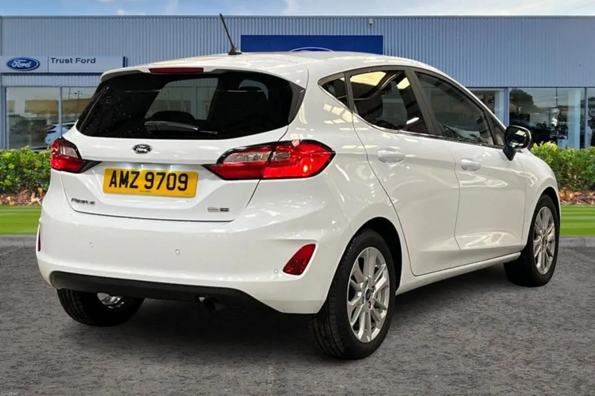 Ford Fiesta Titanium - Image 4