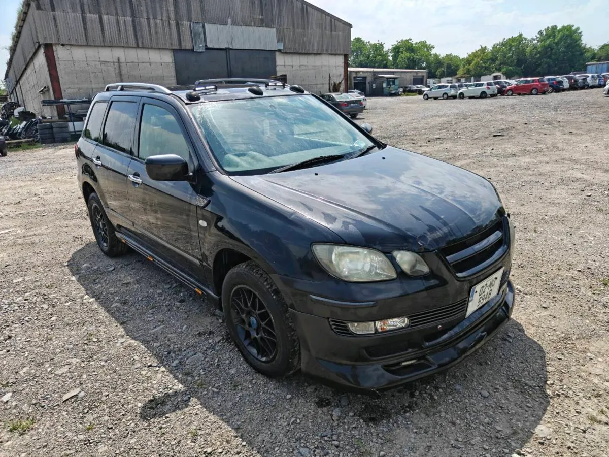 2002 Mitsubishi airtrek - Image 1