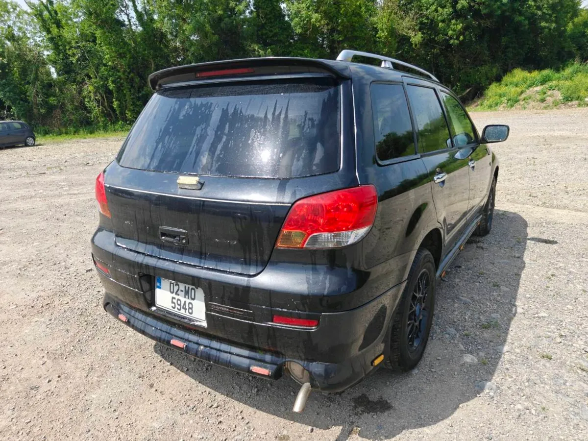 2002 Mitsubishi airtrek - Image 5