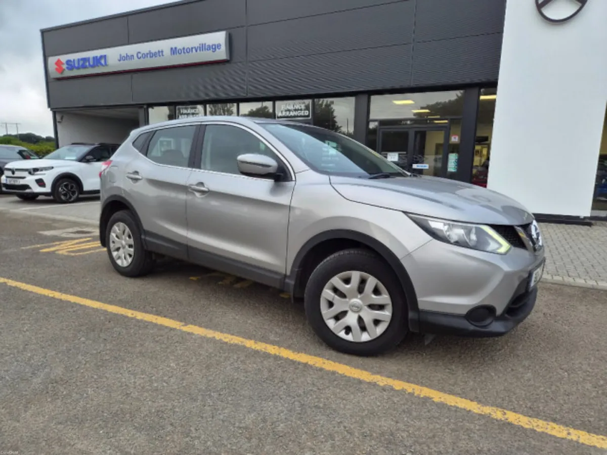 Nissan Qashqai 1.6 DSL XE 4X4 E6 4DR - Image 3