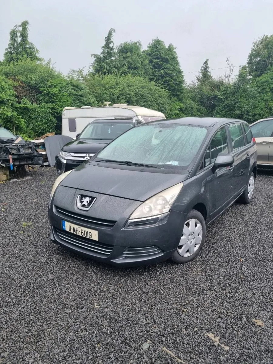 Peugeot 5008 2011,1.6 hdi,Auto - Image 2
