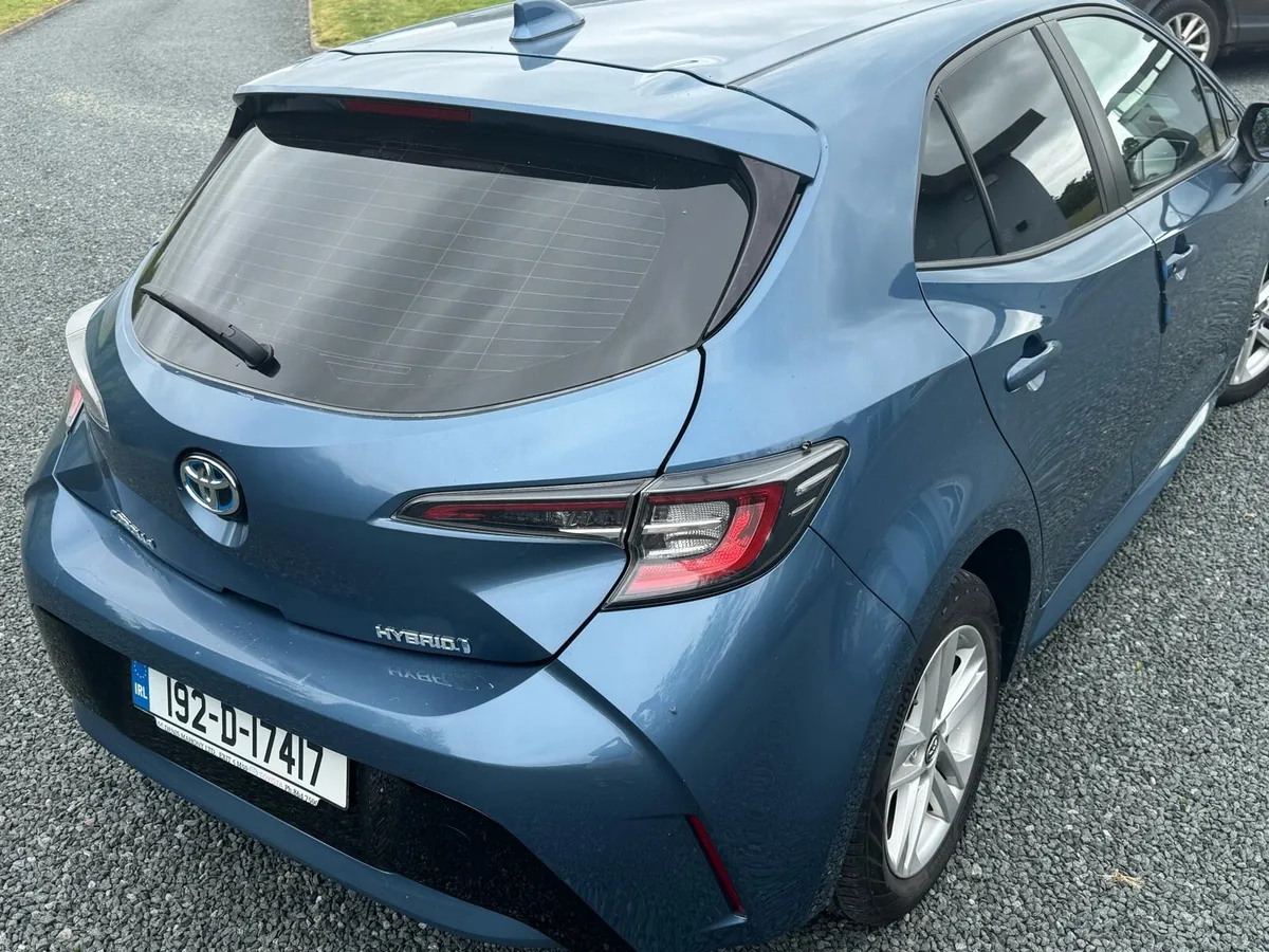 Toyota Corolla Luna Hybrid Petrol - Image 3