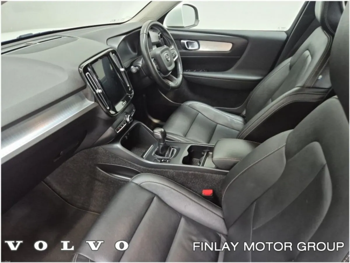 Volvo XC40 T3 FWD MANUAL 156 MOMENTUM - Image 4