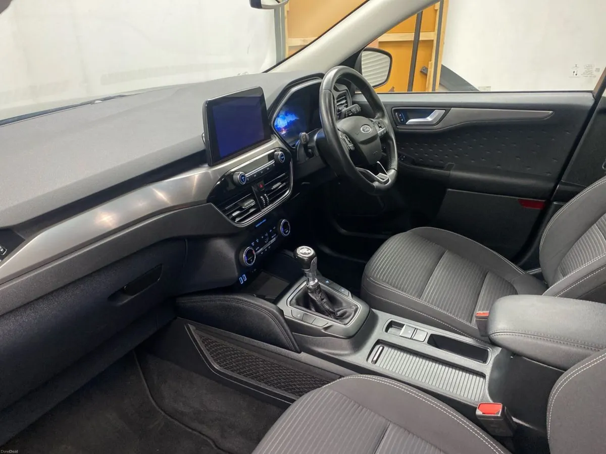 Ford Kuga 1.5 EcoBlue 120PS Titanium - Image 3