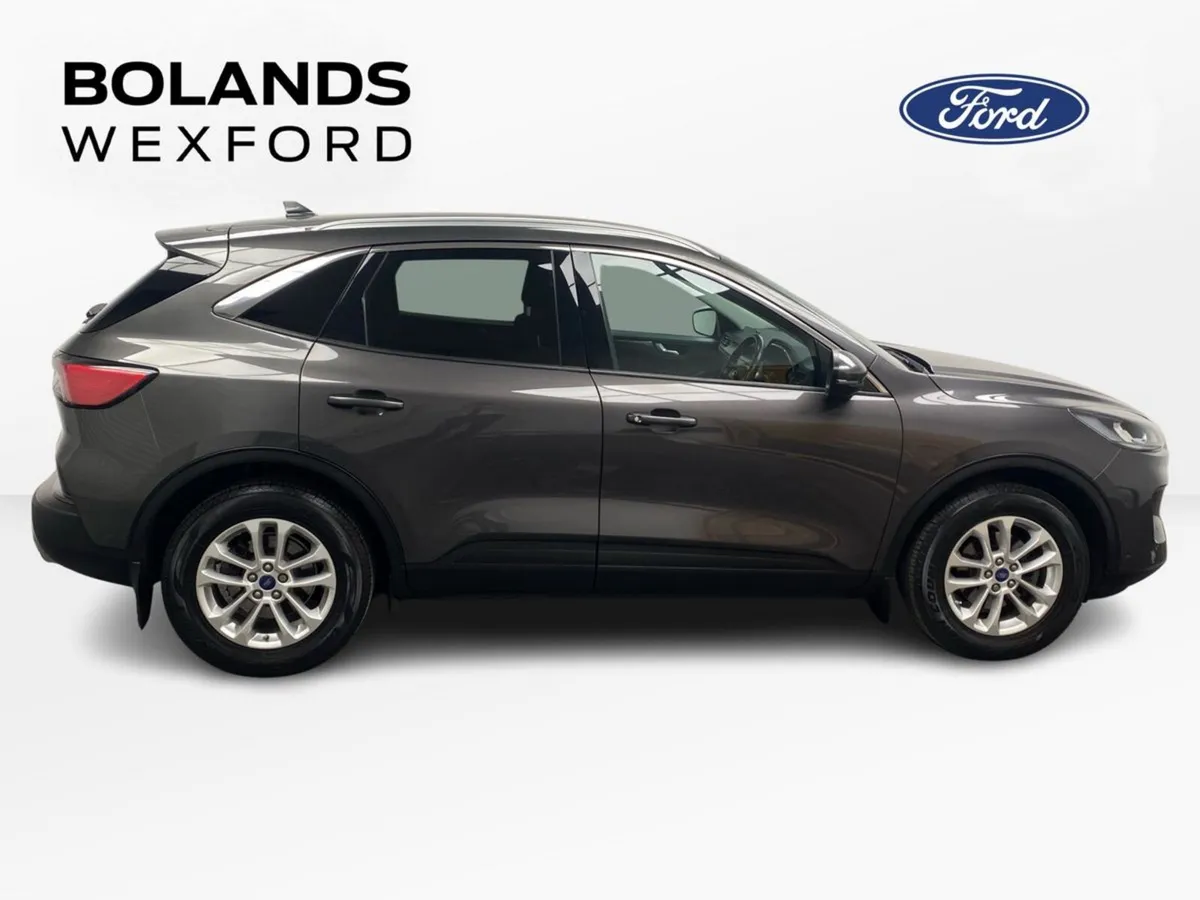 Ford Kuga 1.5 EcoBlue 120PS Titanium - Image 4