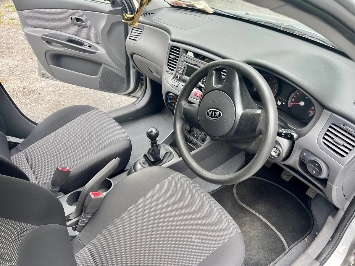 Kia Rio 2011 - Image 5