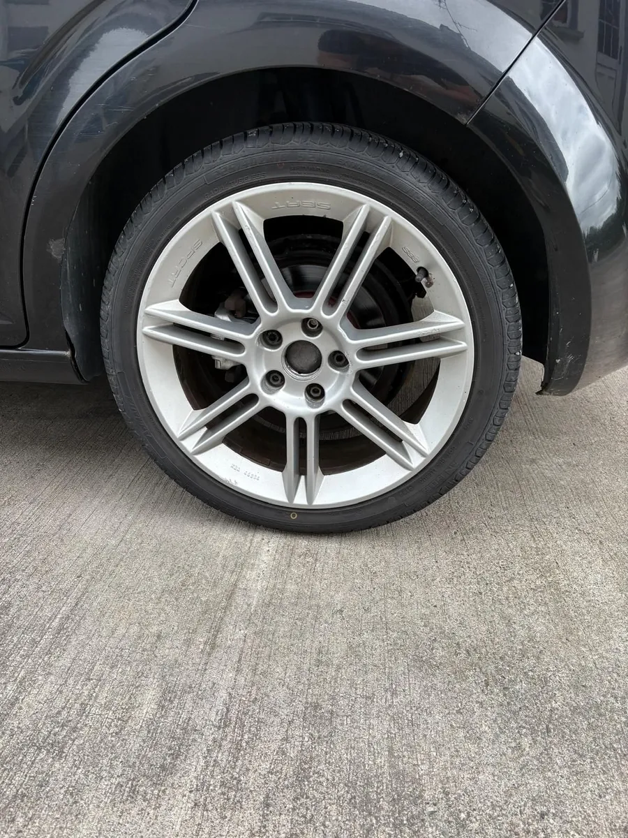 2010 SEAT Leon 1.9 TDI Sport - Image 2
