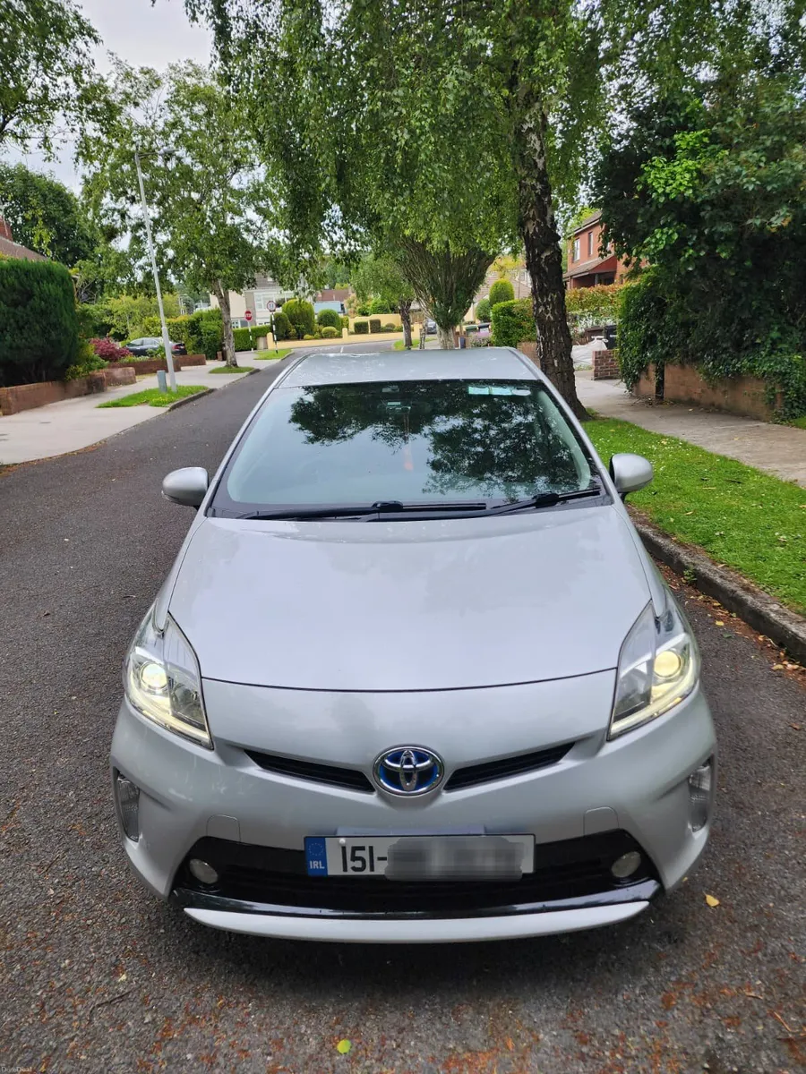 Toyota prius - Image 2
