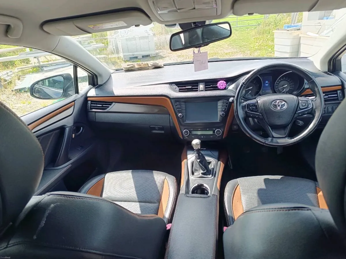 162 Toyota Avensis - Sol Edition - Image 3