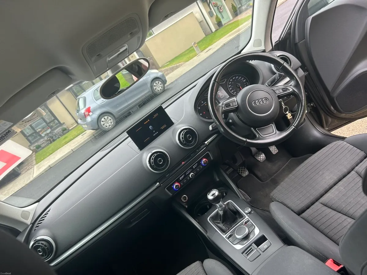 Audi A3 1.6tdi sport 5dr - Image 4
