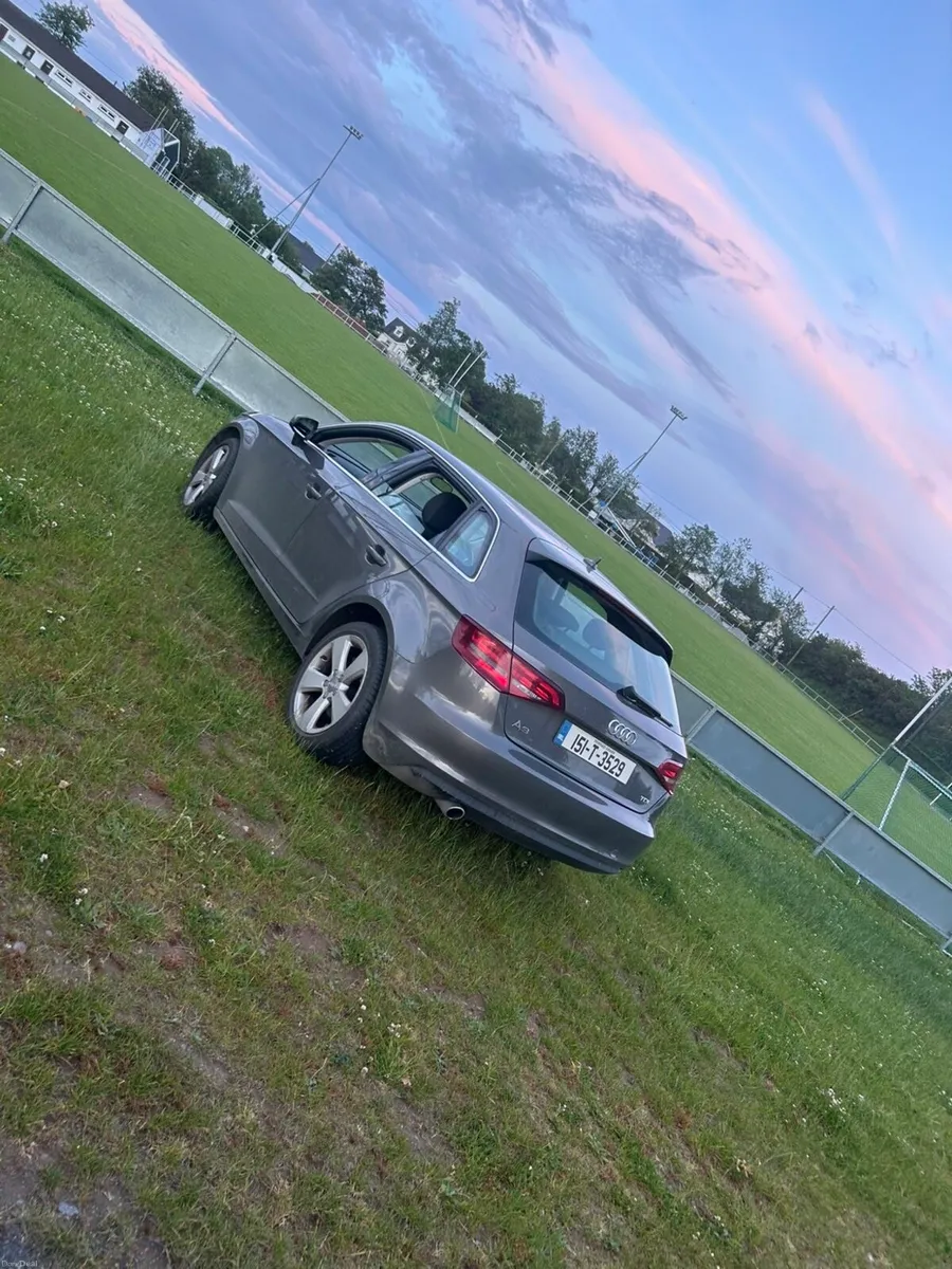 Audi A3 1.6tdi sport 5dr - Image 2