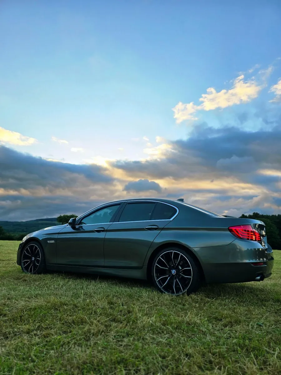 BMW 5-Series 2015 - Image 3