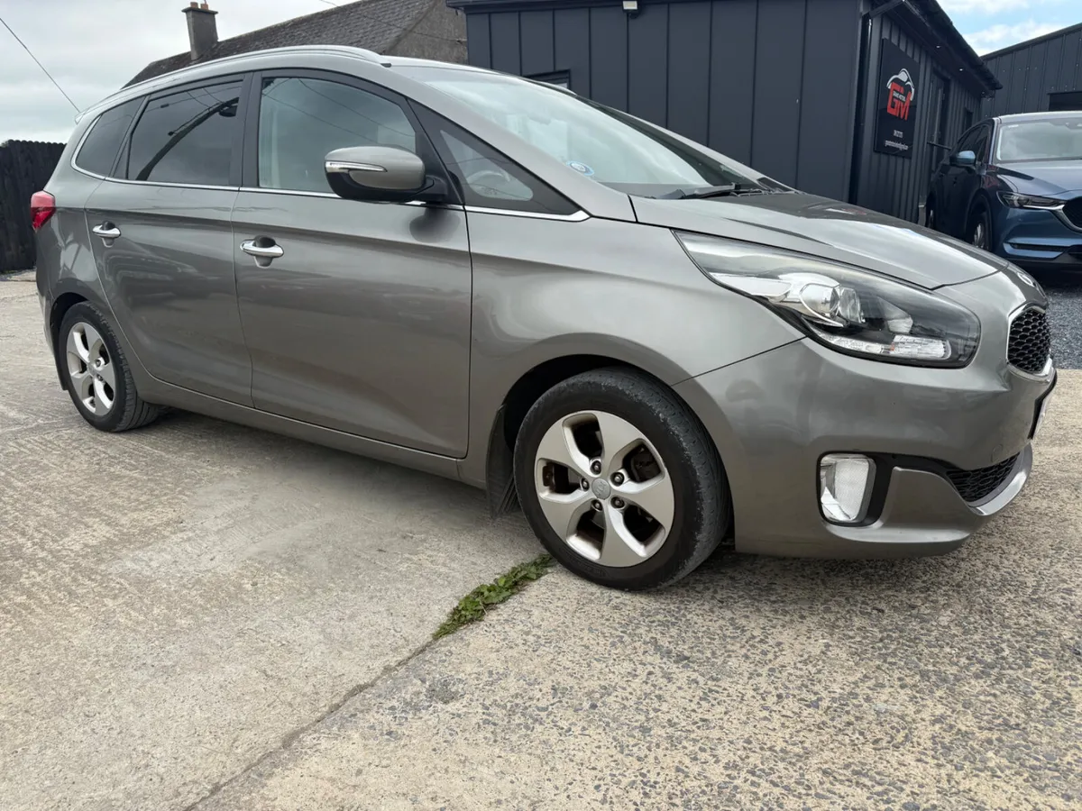 2017 Kia Carens 1.7 Diesel 7 Seater - Image 2