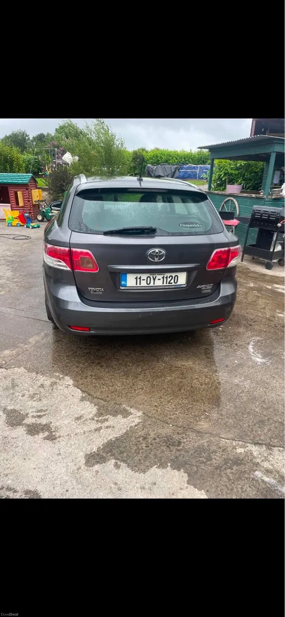 Toyota avensis estate - Image 2
