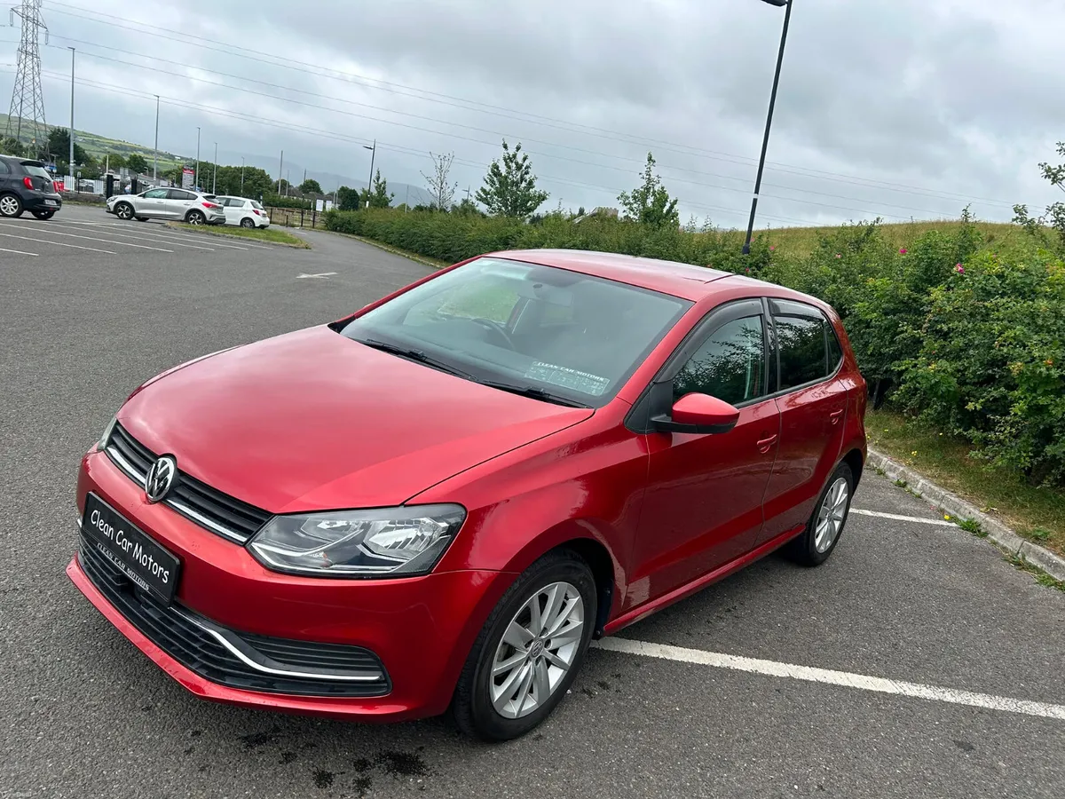 VOLKSWAGEN POLO 2015 AUTOMATIC - Image 2