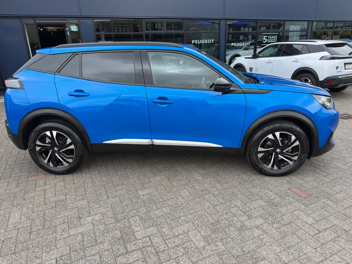 2023 Peugeot 2008 Allure 1.2 - Image 3