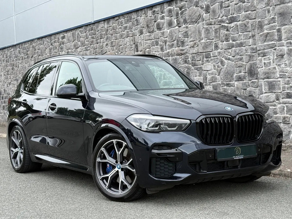 2022 BMW X5 M Sport Pro X-Drive 45E FSH - Image 1