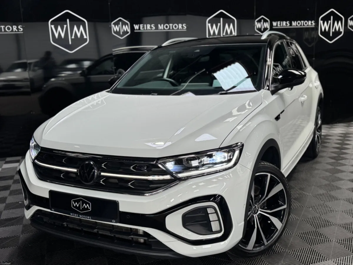 Volkswagen T-Roc R-LINE//AUTOMATIC//ONLY55,055KM - Image 2