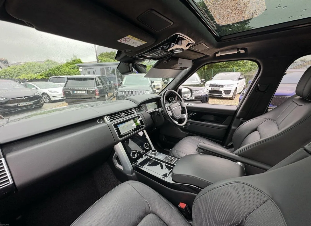 🇮🇪22RANGE ROVER 2.0 P400 WESTMINSTER BLACK EDITI - Image 4