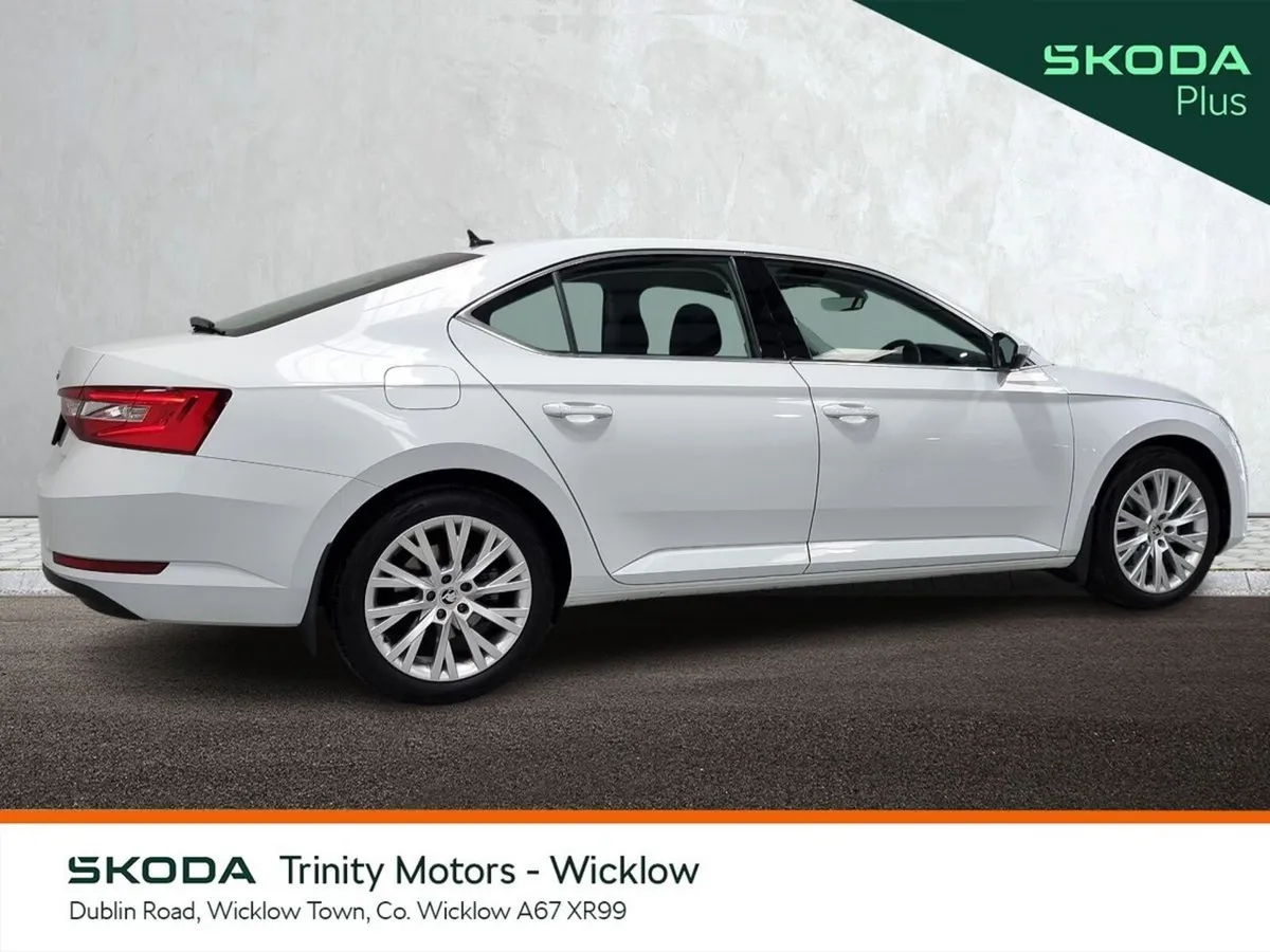 Skoda Superb ** STYLE ** 2.0TDI 150HP ** TRINITY S - Image 3