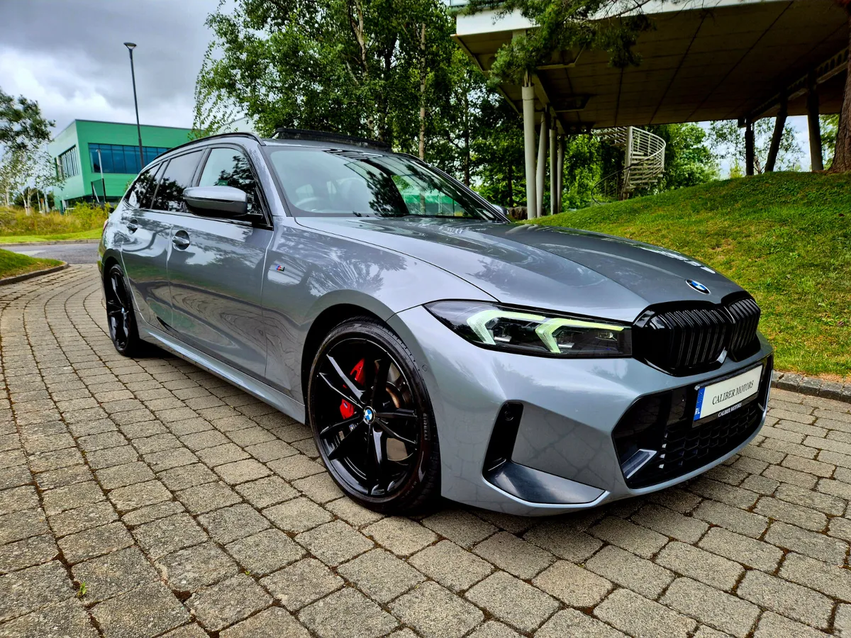 BMW 320d M-SPORT PANROOF - Image 1
