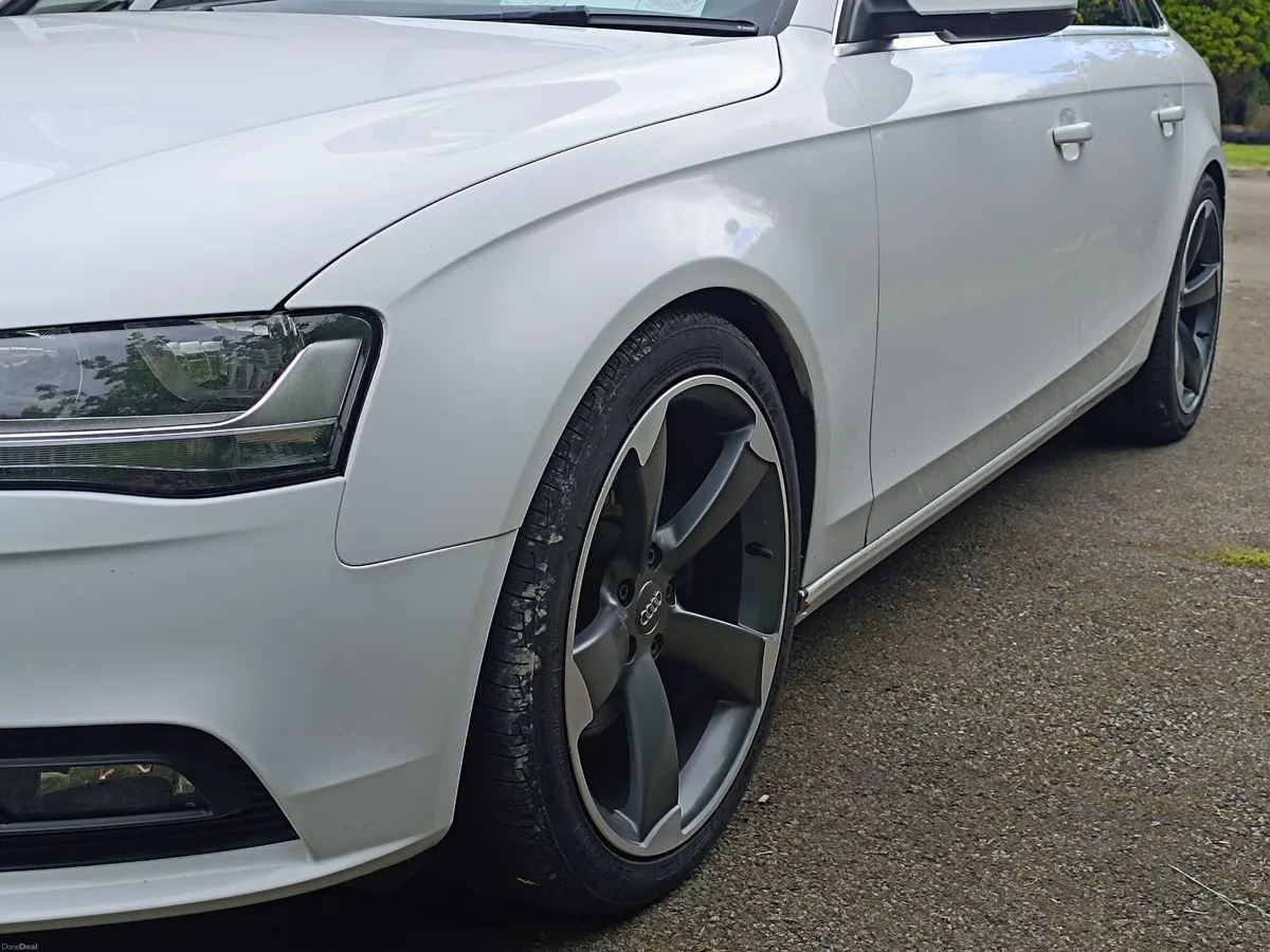 Audi A4 2013 - Image 6