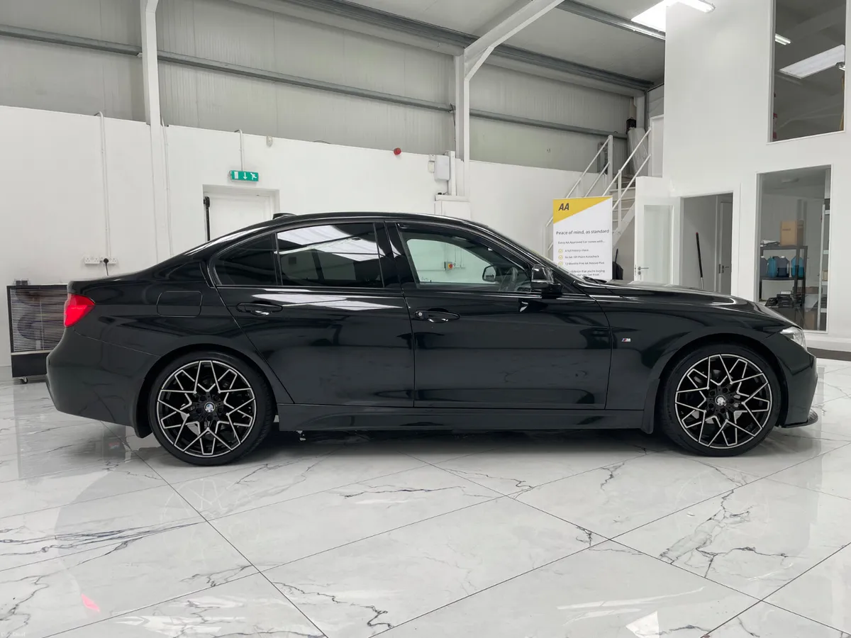 BMW 3-Series 2017 - Image 3