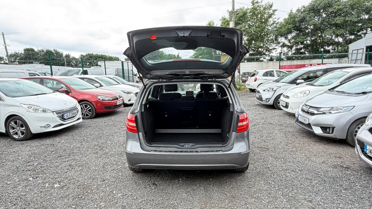 Mercedes-Benz B-Class 180  2014 Automatic - Image 6