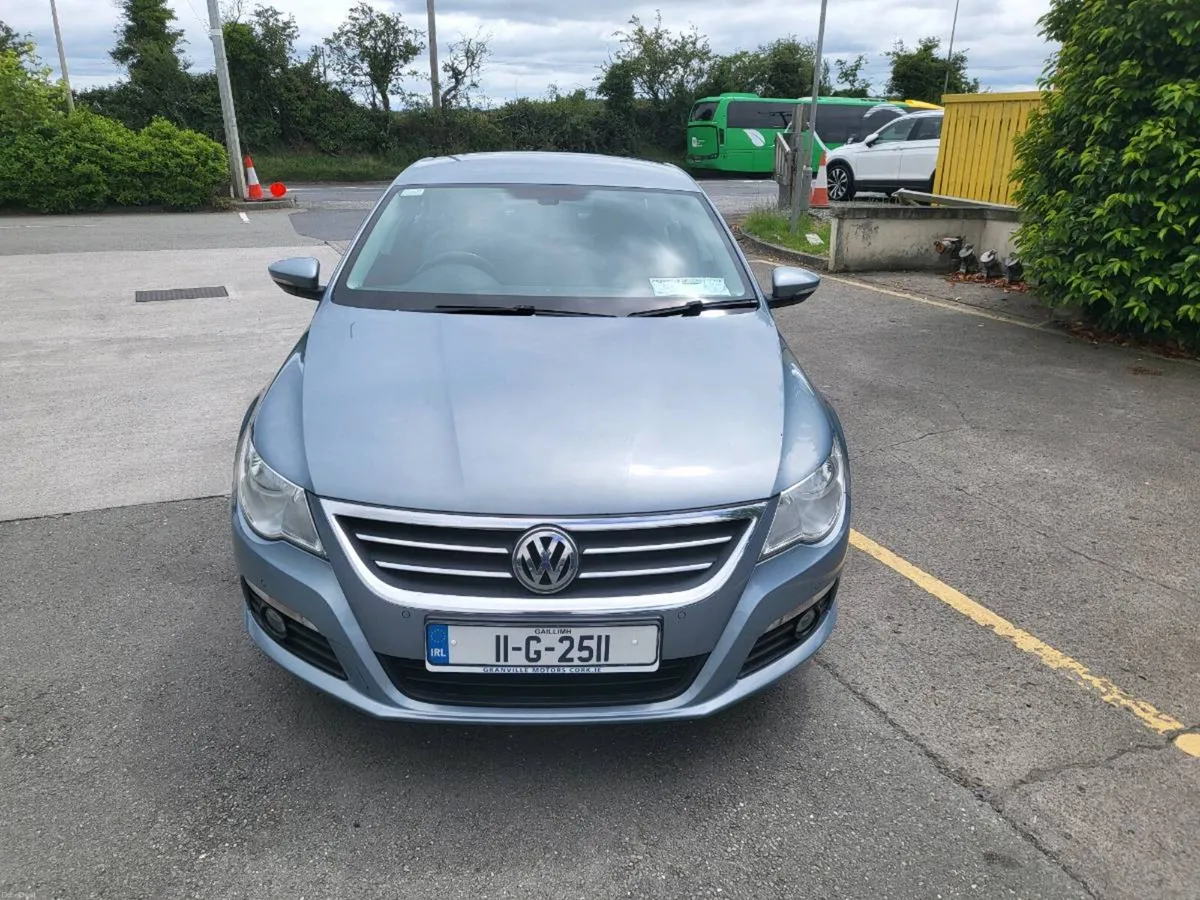 2011 volkswagen passat cc. Low miles - Image 2