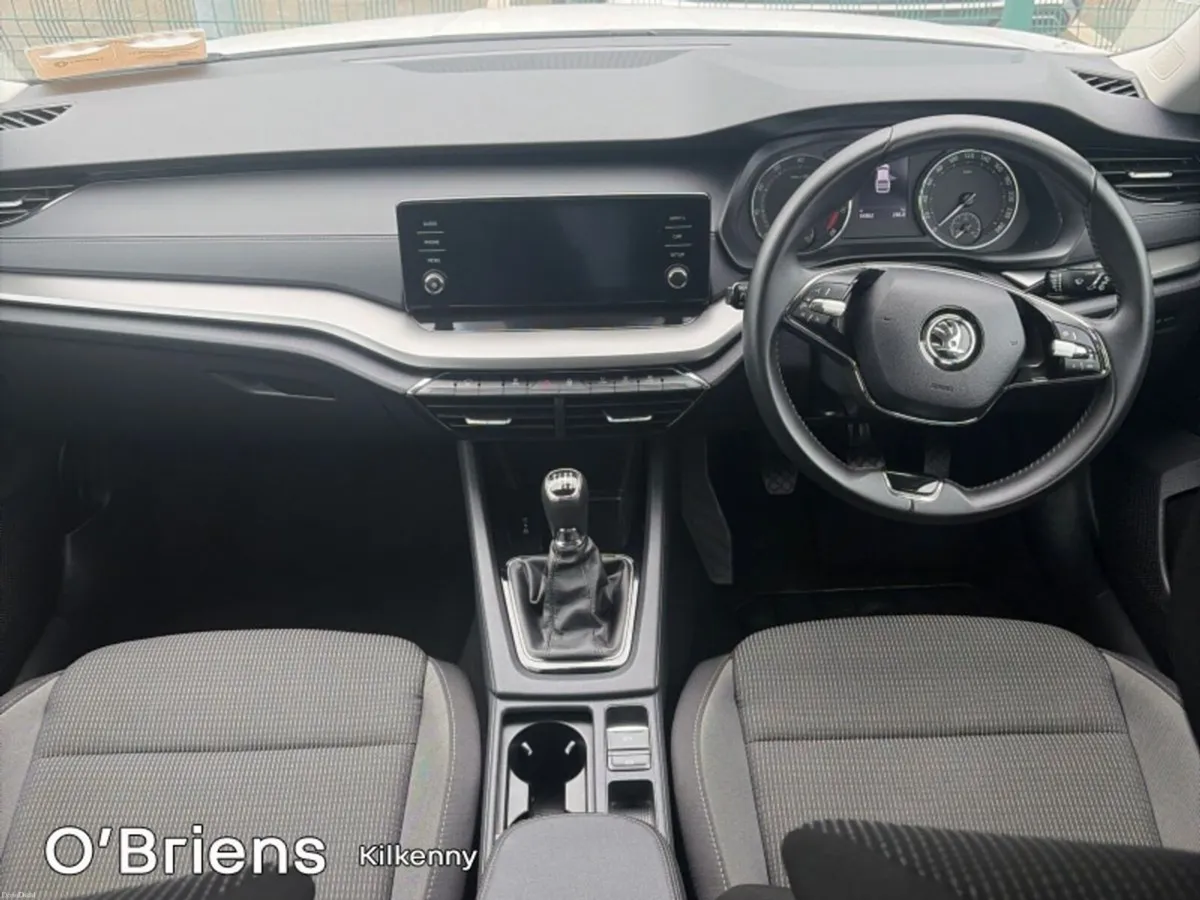 Skoda Octavia AMBITION 1.0 TSI 110 BHP 4DR *1 OWNE - Image 2