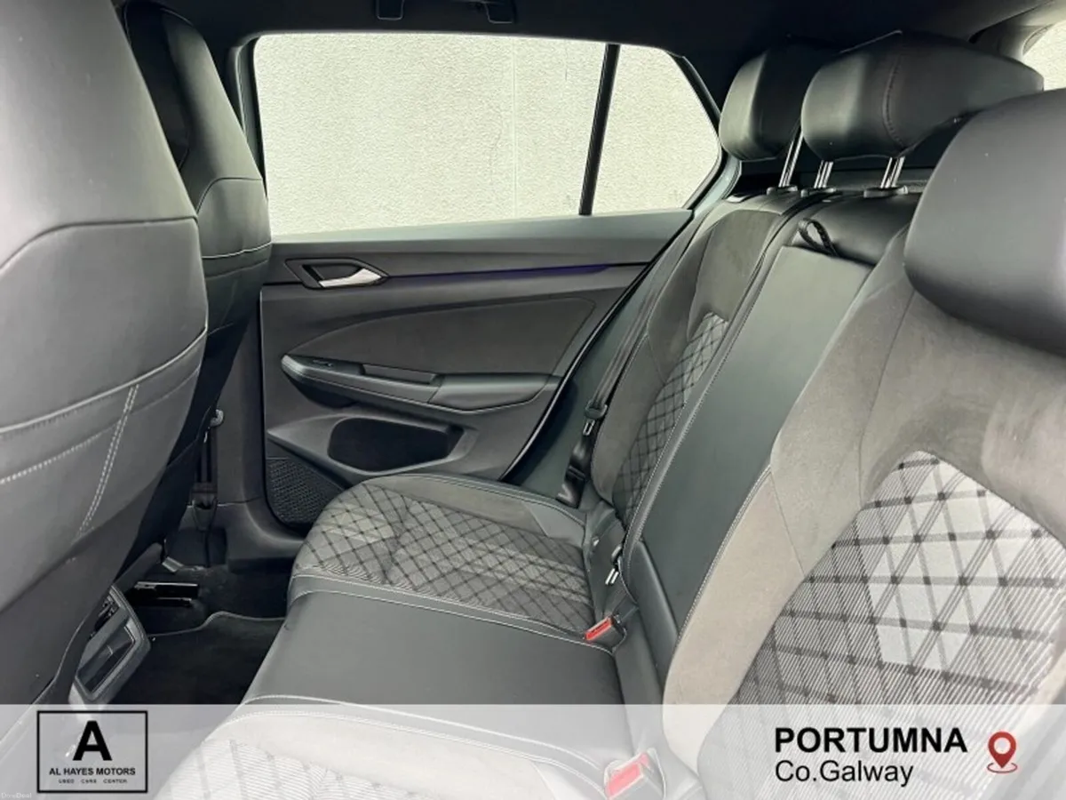 Volkswagen Golf AUTOMATIC R-LINE 2.0 TDI 150HP - Image 6