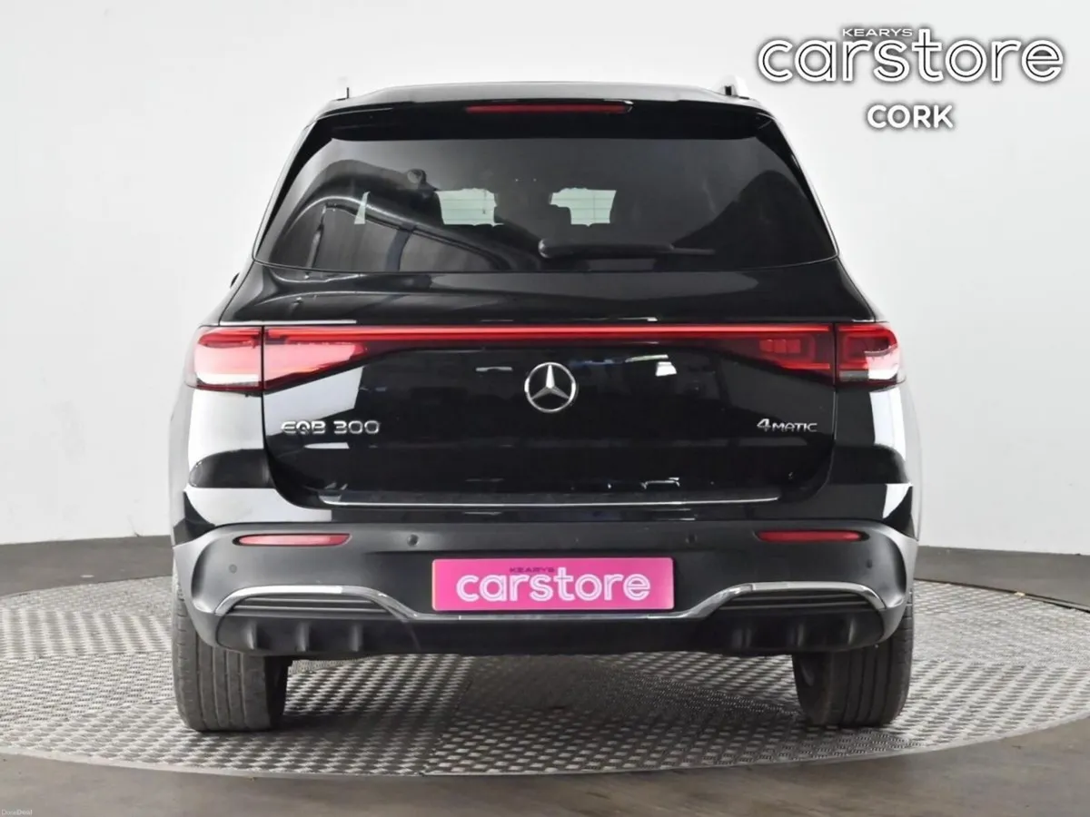 Mercedes-Benz 300 Eqb 300 Amg Line 4Matic  AMG Lin - Image 4