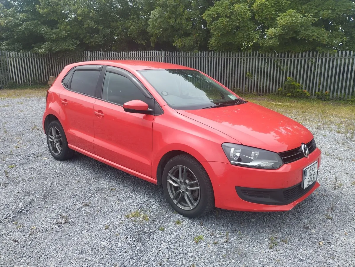 Volkswagen Polo 2013 Automatic 99500km - Image 1