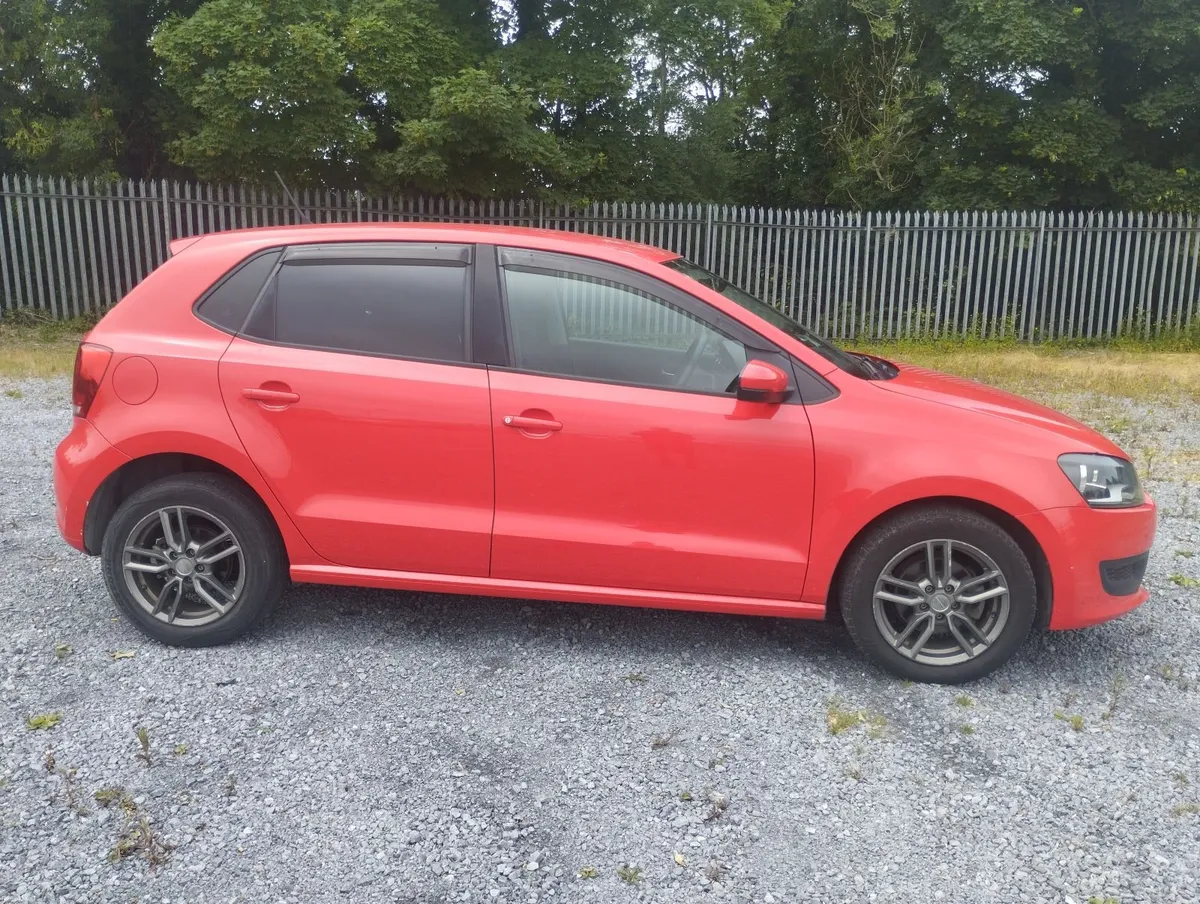 Volkswagen Polo 2013 Automatic 99500km - Image 2