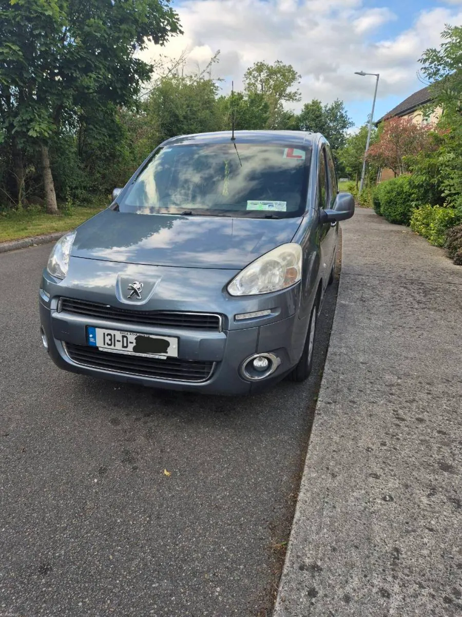 Peugeot Partner Teppee Automatic - Image 1
