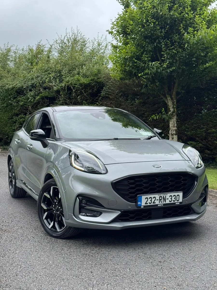 car - Image 1