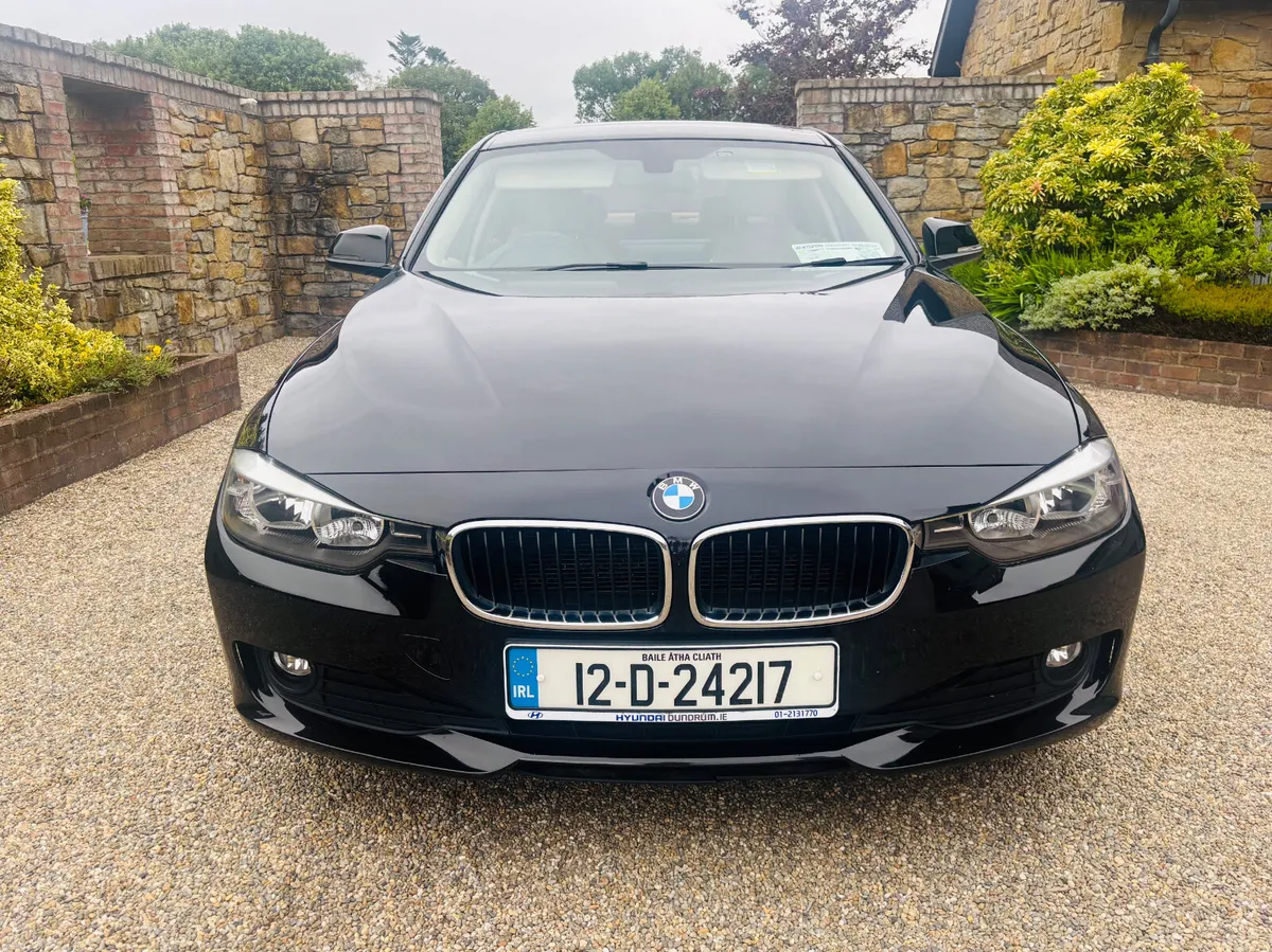 2012 BMW 318 se dsl 2ltr 6 speed - Image 2