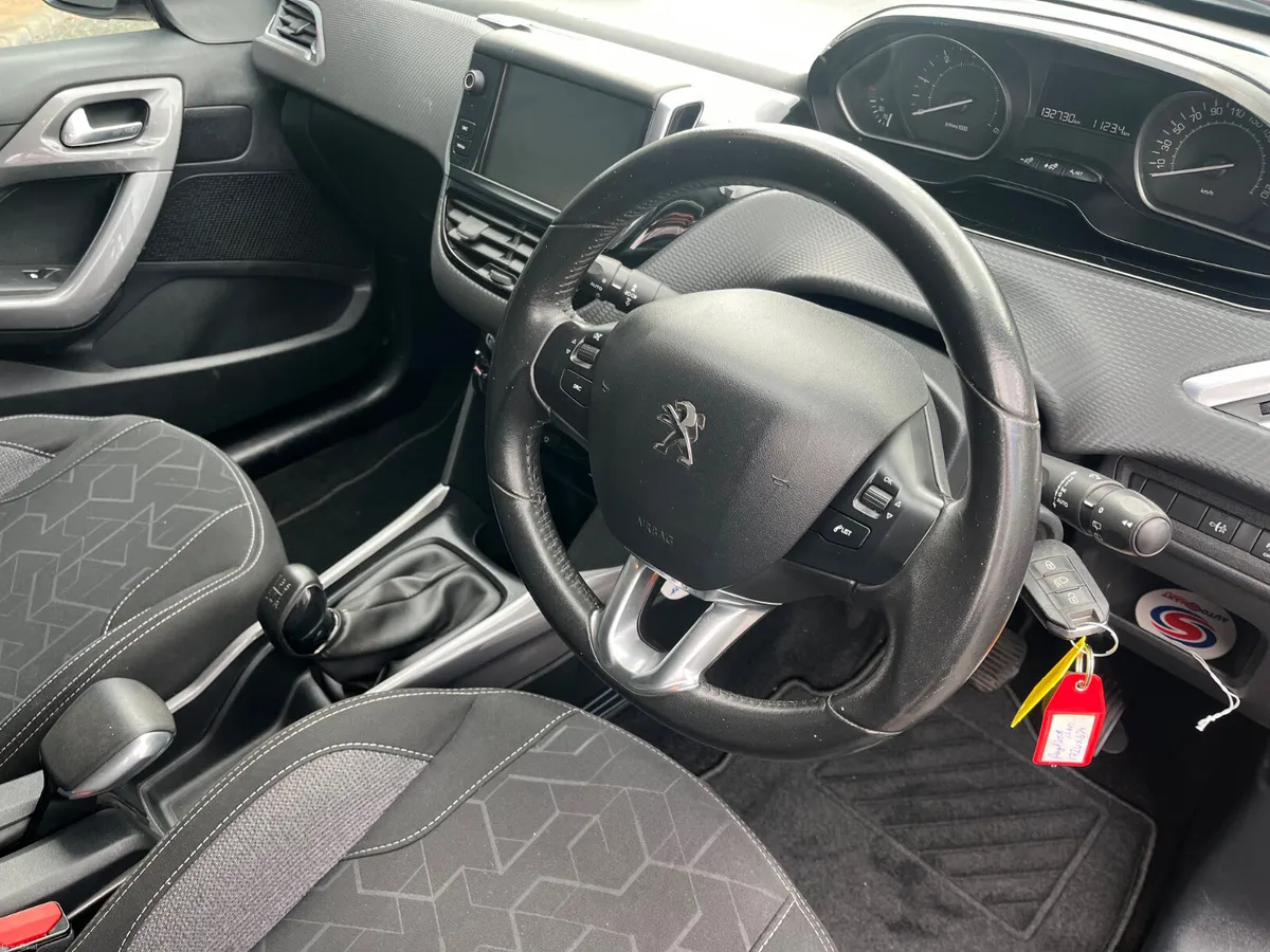 Peugeot 2008 2017 - Image 6