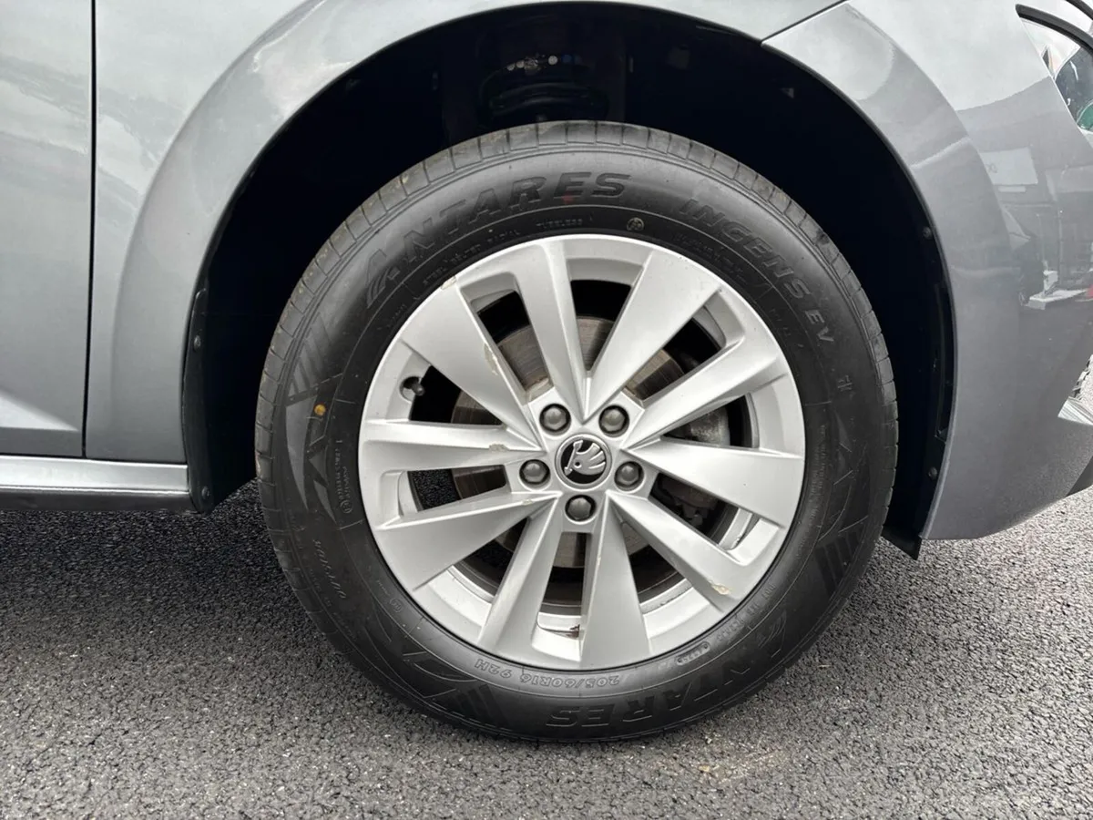 Skoda Kamiq Ambition 1.0TSI 110HP - Image 5