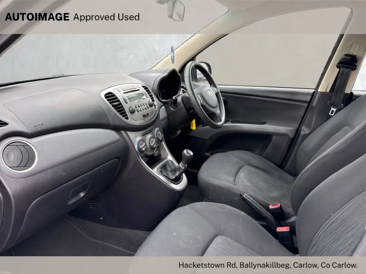 Hyundai i10 1.1 Deluxe Plus - Image 4