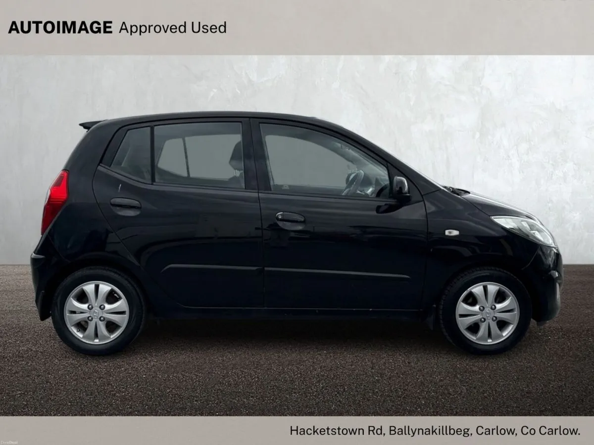 Hyundai i10 1.1 Deluxe Plus - Image 6
