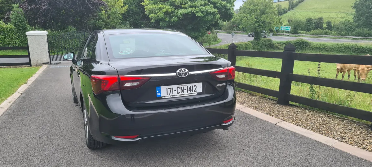 TOYOTA AVENSIS 20 DSL - Image 3
