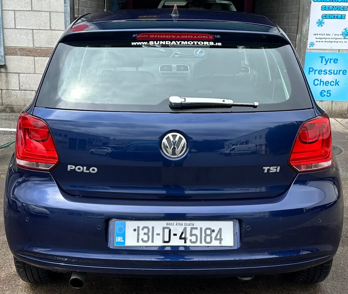 Automatic Volkswagen Polo 2013 - Image 4