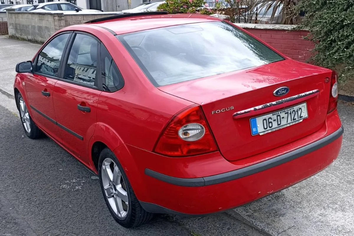 Ford Focus 2006 - Image 2